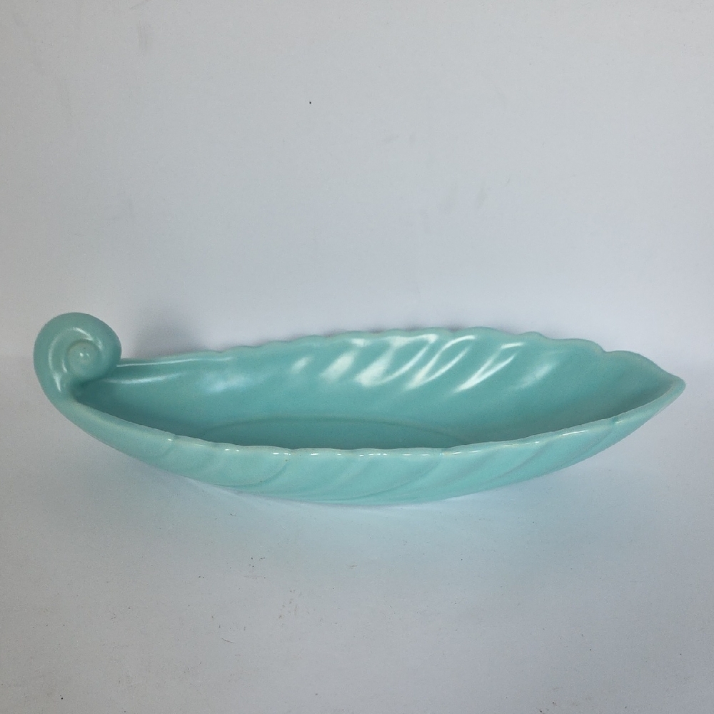Vintage Franciscan Aqua Leaf-Shaped Ceramic Condiment Small Dish (Read Flaws)